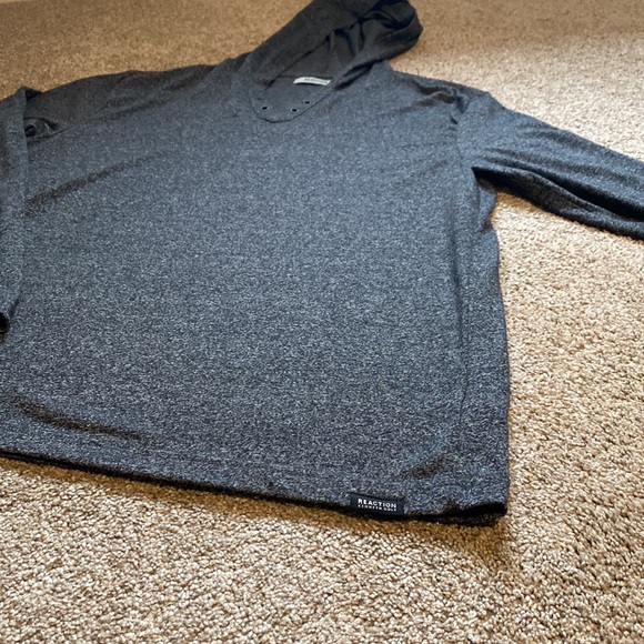 NWOT Men’s Large Kenneth Cole Hooded Long Sleeve V neck in Charcoal Gray - Picture 3 of 6